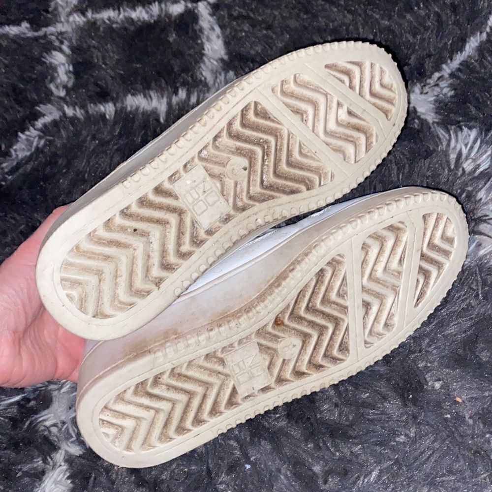No Boundaries Memory Foam Sneaker - Picture 5 of 6